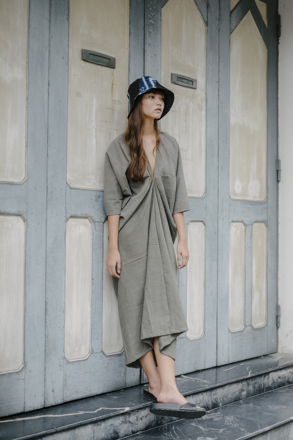 Seeker Studios Long Kaftan Dress - Grey Seeker Studios Long Kaftan Dress - Grey