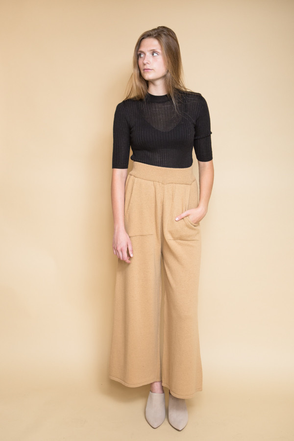 Achro Wide Leg Knit Pants / Camel Achro Wide Leg Knit Pants / Camel