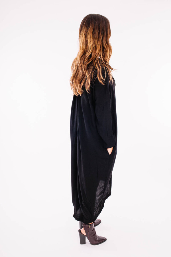 Black Crane Pleated Cocoon Dress (Black) Black Crane Pleated Cocoon Dress (Black)