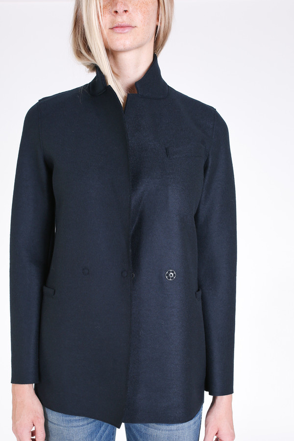 Harris Wharf London Double breasted blazer in dark blue Harris Wharf London Double breasted blazer in dark blue