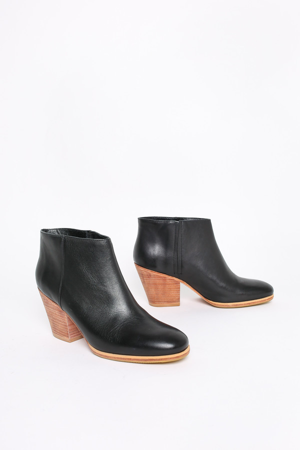 Rachel Comey Mars bootie in black/natural Rachel Comey Mars bootie in black/natural