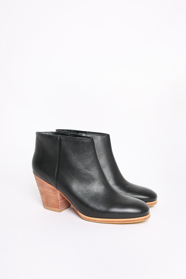 Rachel Comey Mars bootie in black/natural Rachel Comey Mars bootie in black/natural