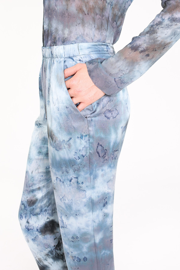 Raquel Allegra Relaxed pant in midnight Raquel Allegra Relaxed pant in midnight