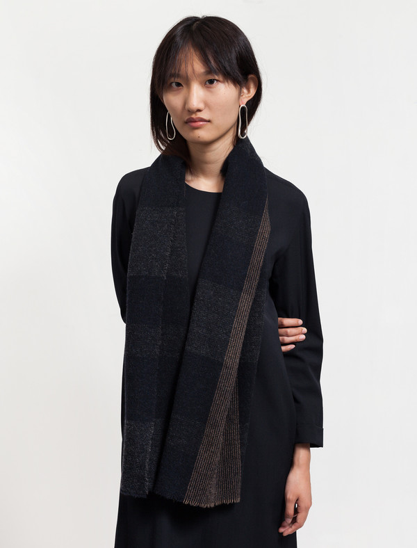 Stephan Schneider Womens Scarf Home Night (W) Stephan Schneider Womens Scarf Home Night (W)