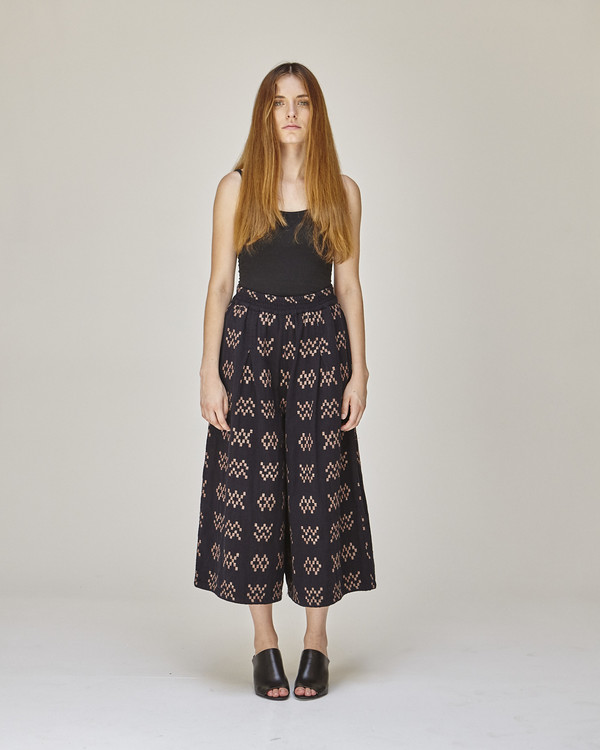Ace & Jig Jo Midi Pants in Black Sampler Ace & Jig Jo Midi Pants in Black Sampler
