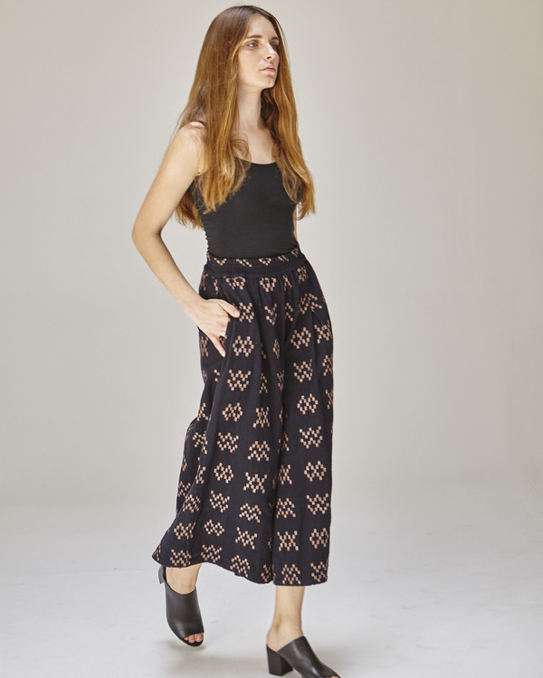 Ace & Jig Jo Midi Pants in Black Sampler Ace & Jig Jo Midi Pants in Black Sampler
