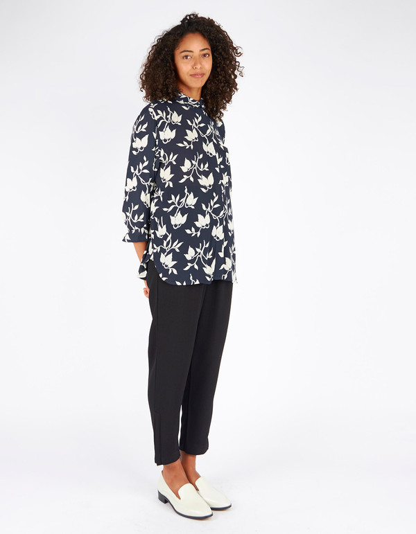 Ganni Maxwell Crepe Shirt Vanilla Ice Bell Flower Ganni Maxwell Crepe Shirt Vanilla Ice Bell Flower
