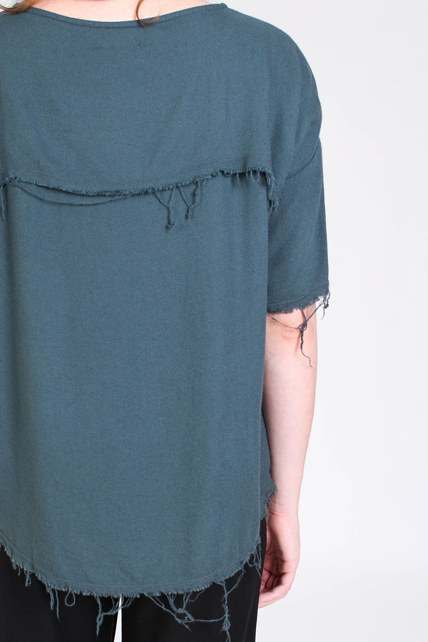 Black Crane Square top in dark shadow Black Crane Square top in dark shadow