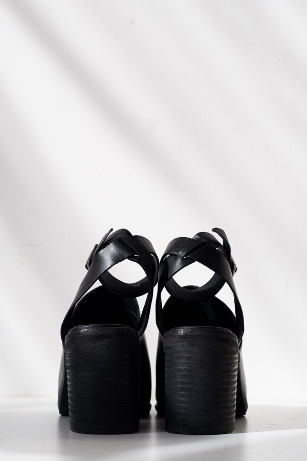 Intentionally Blank Leather Picnic Heel - Black Intentionally Blank Leather Picnic Heel - Black