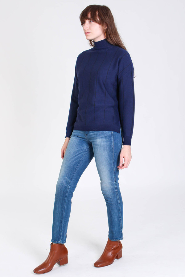 Svilu Stripe turtleneck in navy Svilu Stripe turtleneck in navy