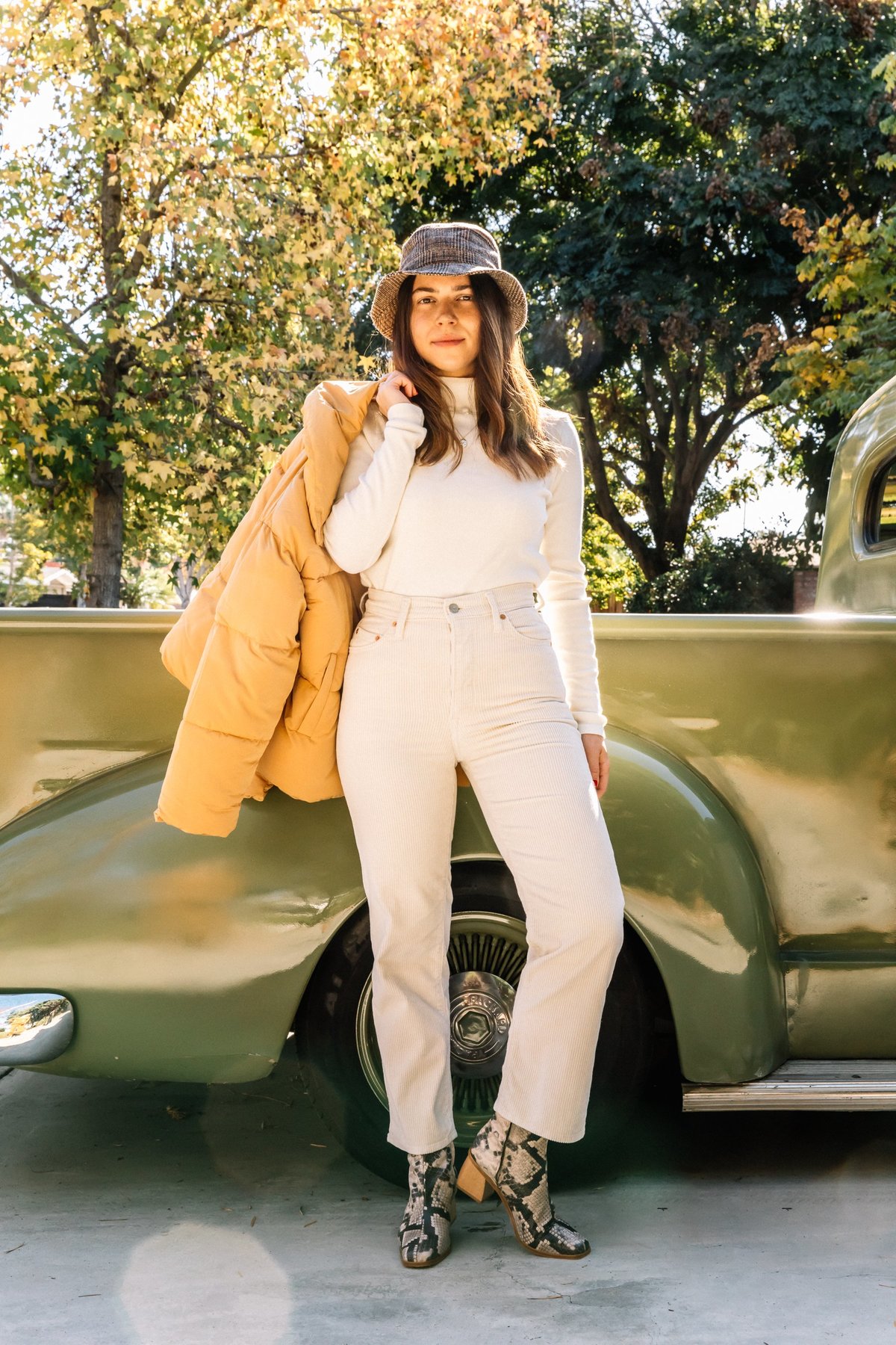 Levi's Ribcage Jeans - Ecru | Garmentory