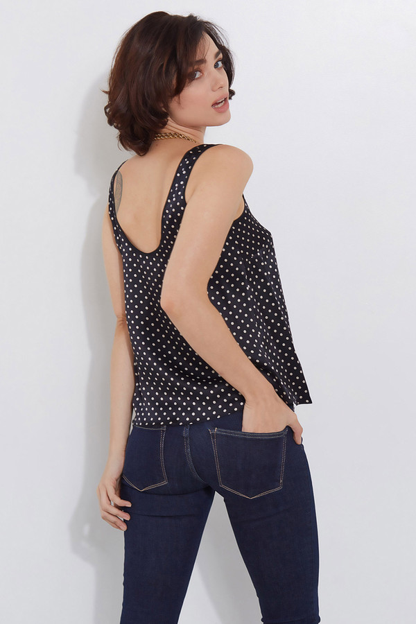 Raquelle. Moon Tank Raquelle. Moon Tank
