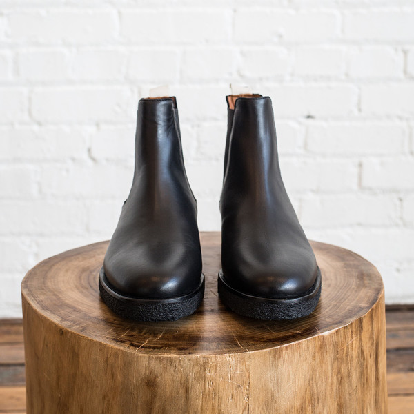 Woman by Common Projects Common Projects Chelsea in Leather Woman by Common Projects Common Projects Chelsea in Leather