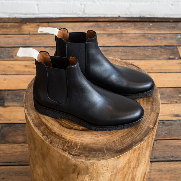Woman by Common Projects Common Projects Chelsea in Leather Woman by Common Projects Common Projects Chelsea in Leather