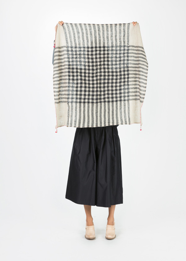 Pero Square Gingham Pashmina Scarf Pero Square Gingham Pashmina Scarf