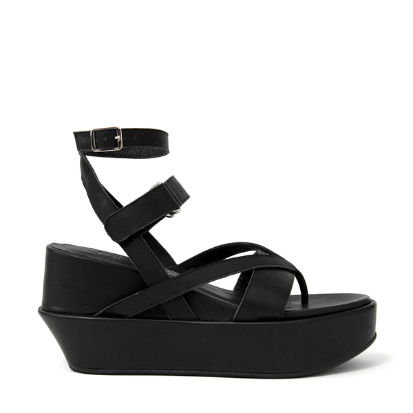 LD Tuttle The Beat Platform - Black LD Tuttle The Beat Platform - Black