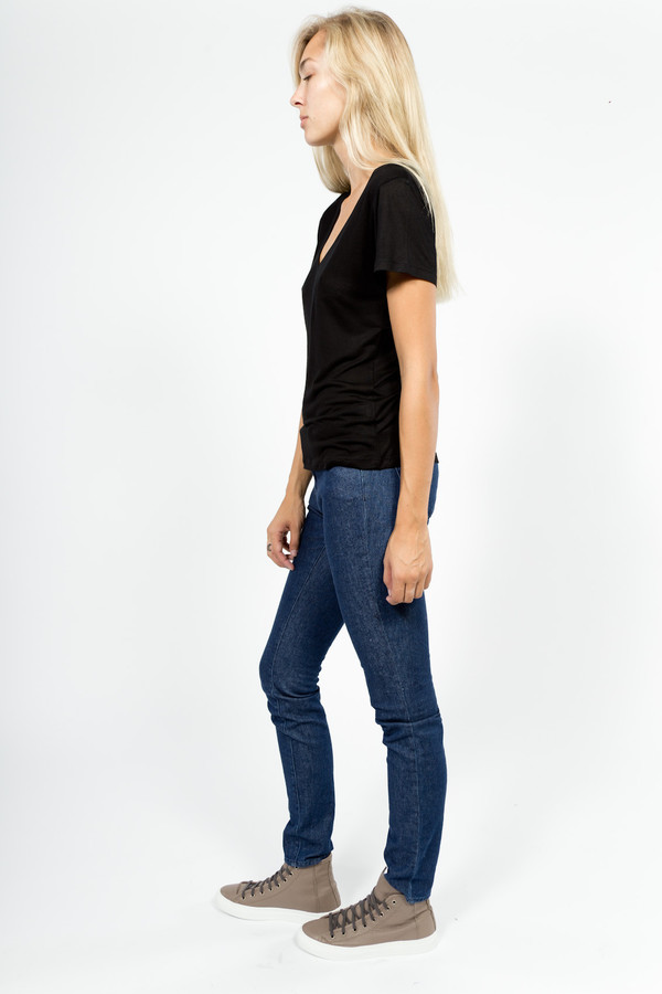 Baserange V Neck Tee Baserange V Neck Tee