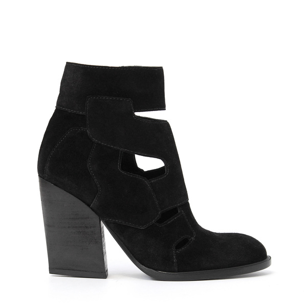 LD Tuttle The Pygmalion - Black LD Tuttle The Pygmalion - Black