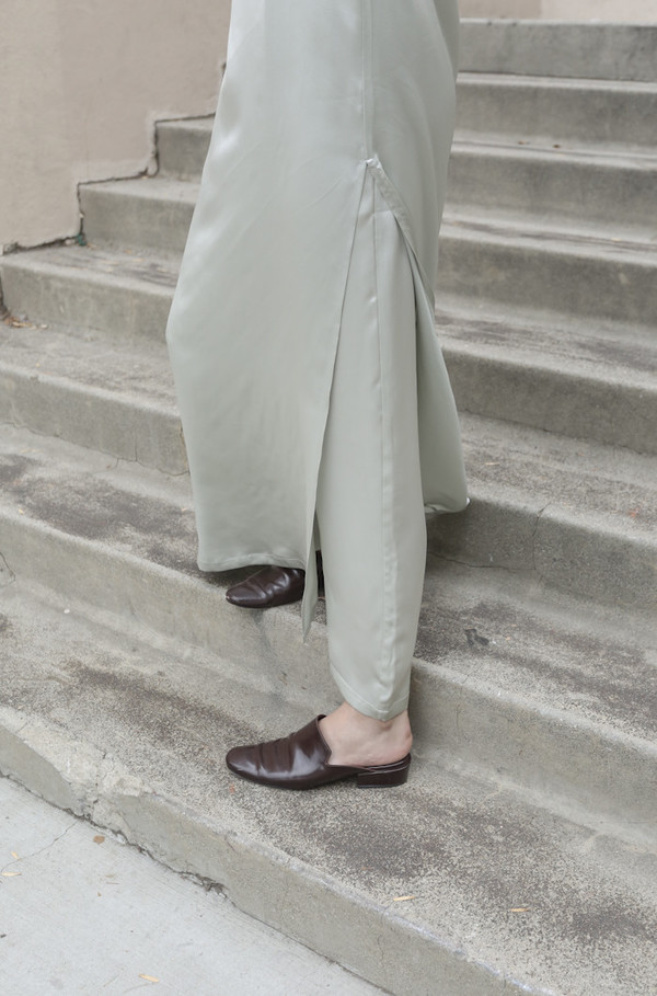 Baserange Azour Highwaist Pant in Dusty Blue Baserange Azour Highwaist Pant in Dusty Blue