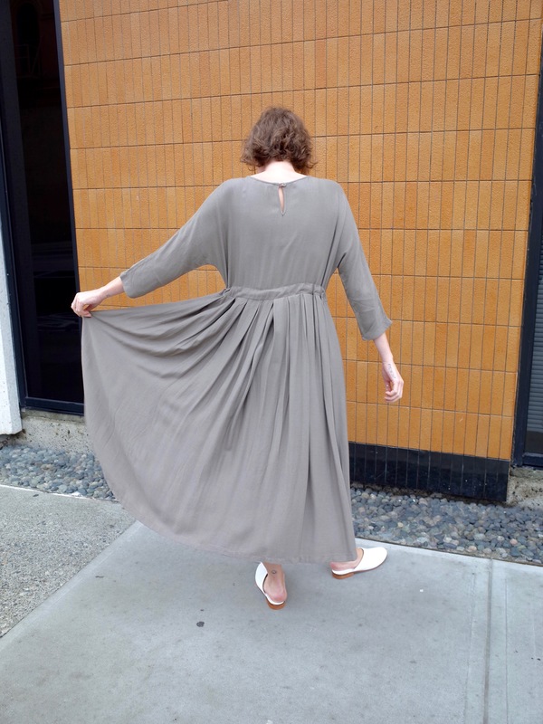 Black Crane Pleated Dress Black Crane Pleated Dress