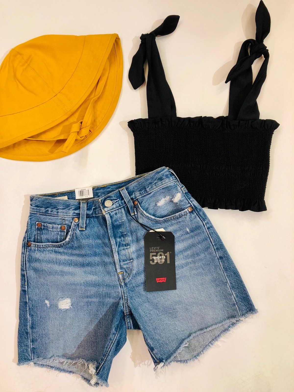 levis 501 mid thigh short luxor street