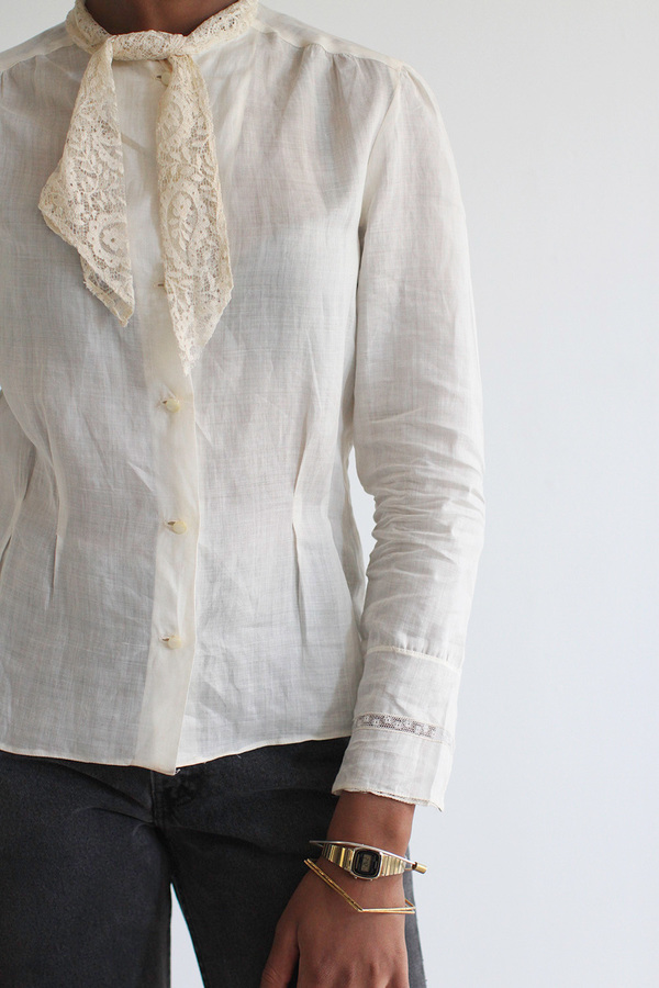 SomeLikeUs Vintage Linen Victorian-inspired Blouse SomeLikeUs Vintage Linen Victorian-inspired Blouse