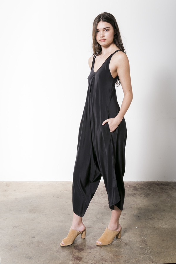 Rujuta Sheth NOIR JUMPER Rujuta Sheth NOIR JUMPER
