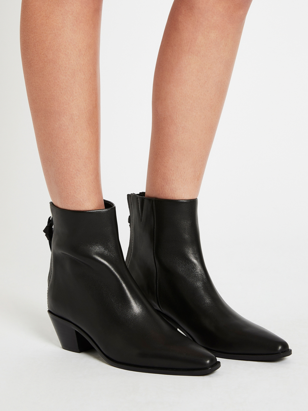 sol sana willis boot