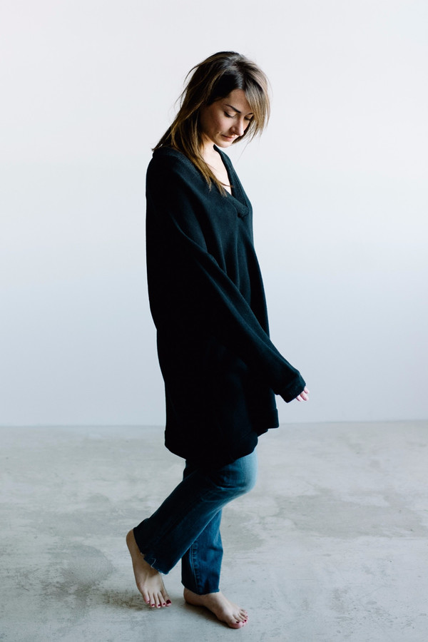 Hackwith Design House V-Neck Pullover // Black Hackwith Design House V-Neck Pullover // Black