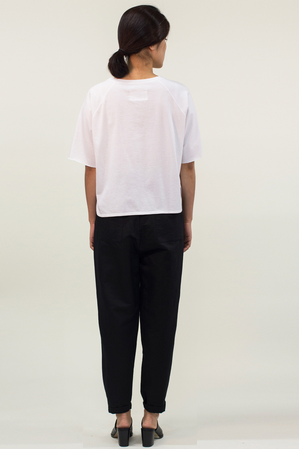Universal Tissu Pocket Crop Top- White Universal Tissu Pocket Crop Top- White