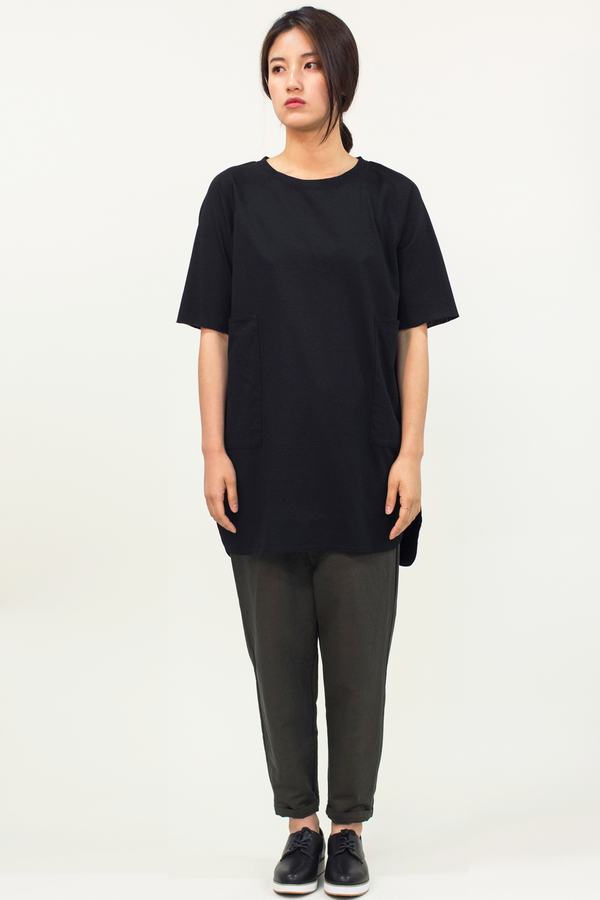 Universal Tissu Oversized Pocket Top- Black Universal Tissu Oversized Pocket Top- Black