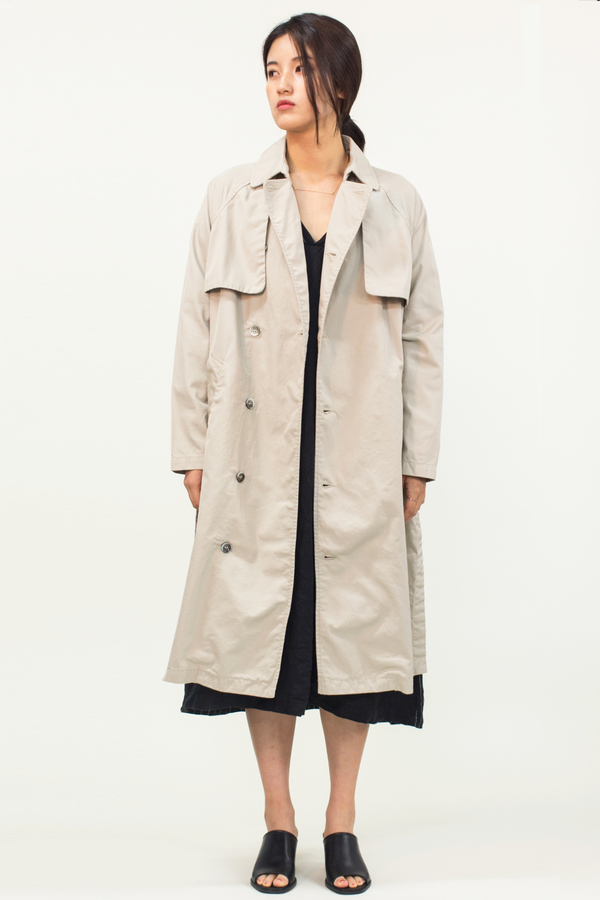 Universal Tissu Waterproof Trench Coat- Beige Universal Tissu Waterproof Trench Coat- Beige