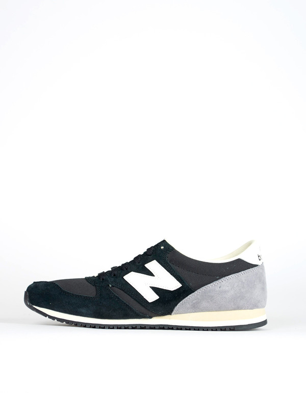 Men's New Balance 420 Heritage 70s Collection Sneaker Black Grey Men's New Balance 420 Heritage 70s Collection Sneaker Black Grey