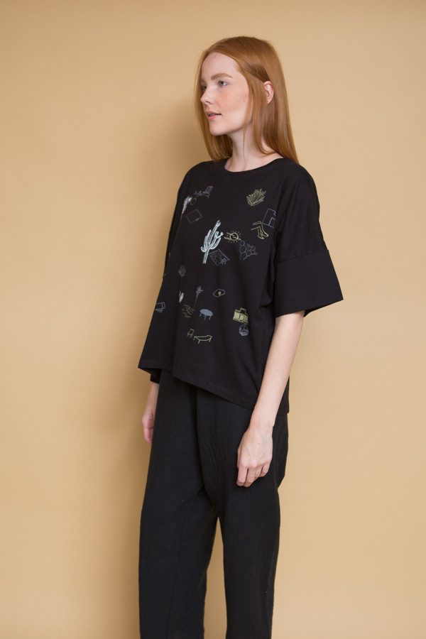 Kowtow On the Road Top - Black Kowtow On the Road Top - Black