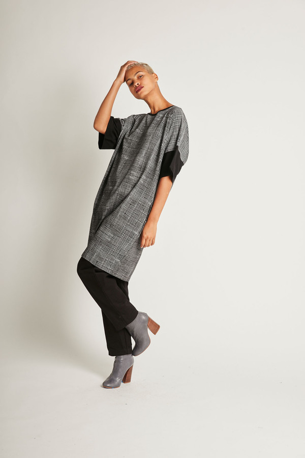 Kowtow Gridlines Dress in Gridlines on Black Kowtow Gridlines Dress in Gridlines on Black
