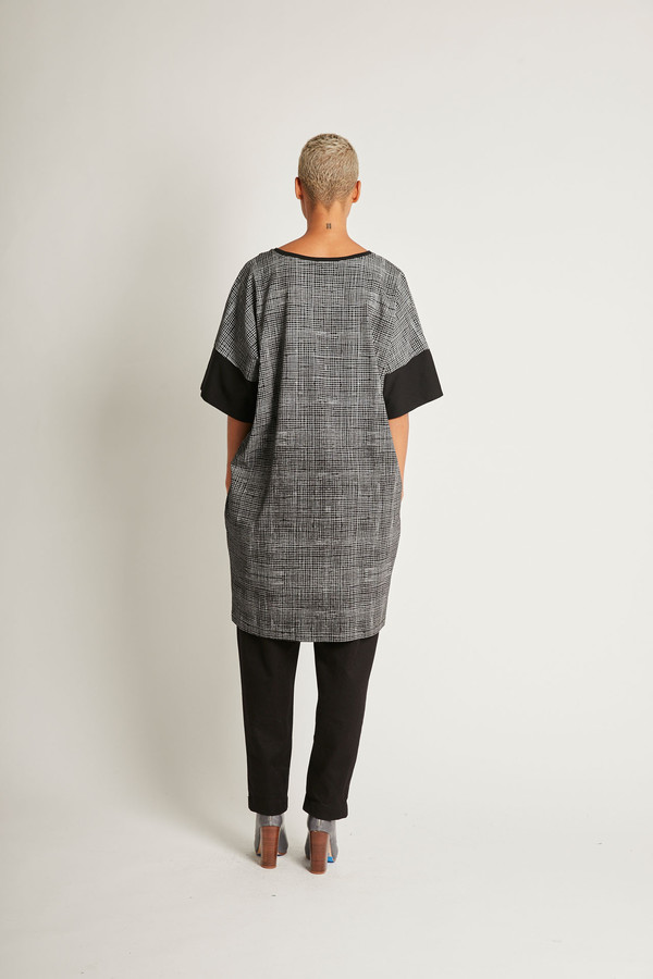 Kowtow Gridlines Dress in Gridlines on Black Kowtow Gridlines Dress in Gridlines on Black