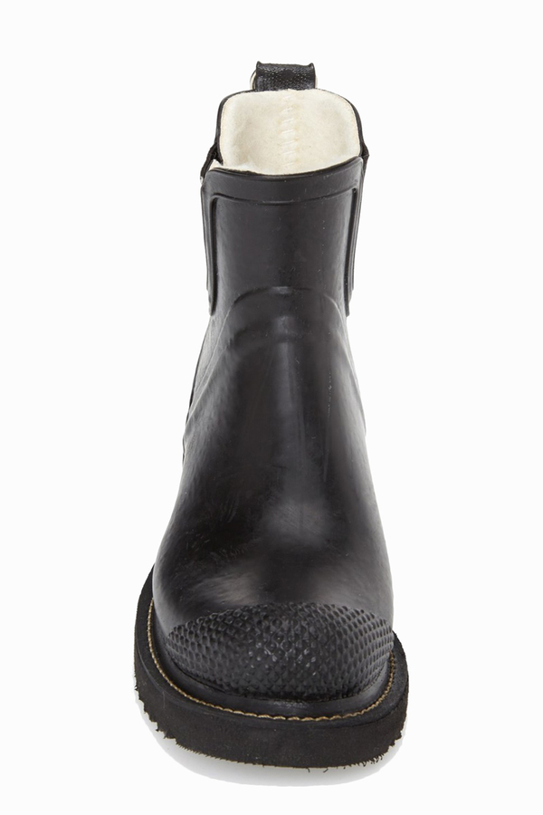 ILSE JACOBSEN Hornbaek 'RUB 47' Short Rain Boot- Black ILSE JACOBSEN Hornbaek 'RUB 47' Short Rain Boot- Black