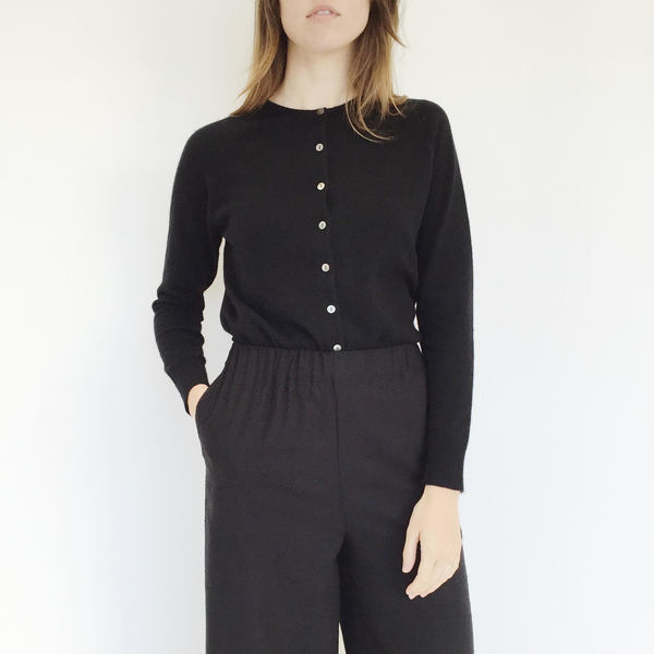 Johan Vintage Black Cashmere Cardigan Johan Vintage Black Cashmere Cardigan