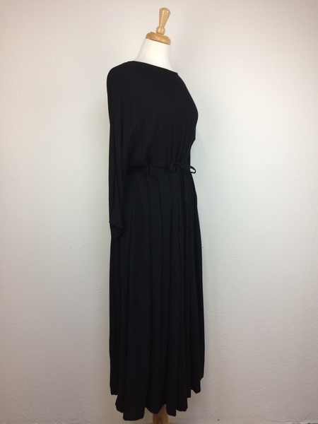 Black Crane Pleated Dress Black Crane Pleated Dress
