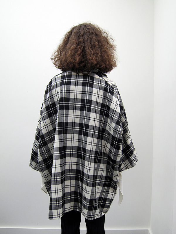 Anntian Poncho Sakko Anntian Poncho Sakko