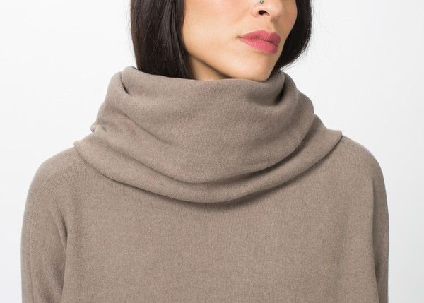 Album di Famiglia Cowl Neck Pullover Album di Famiglia Cowl Neck Pullover