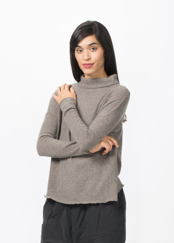 Album di Famiglia Drop Shoulder Cashmere Turtleneck Album di Famiglia Drop Shoulder Cashmere Turtleneck