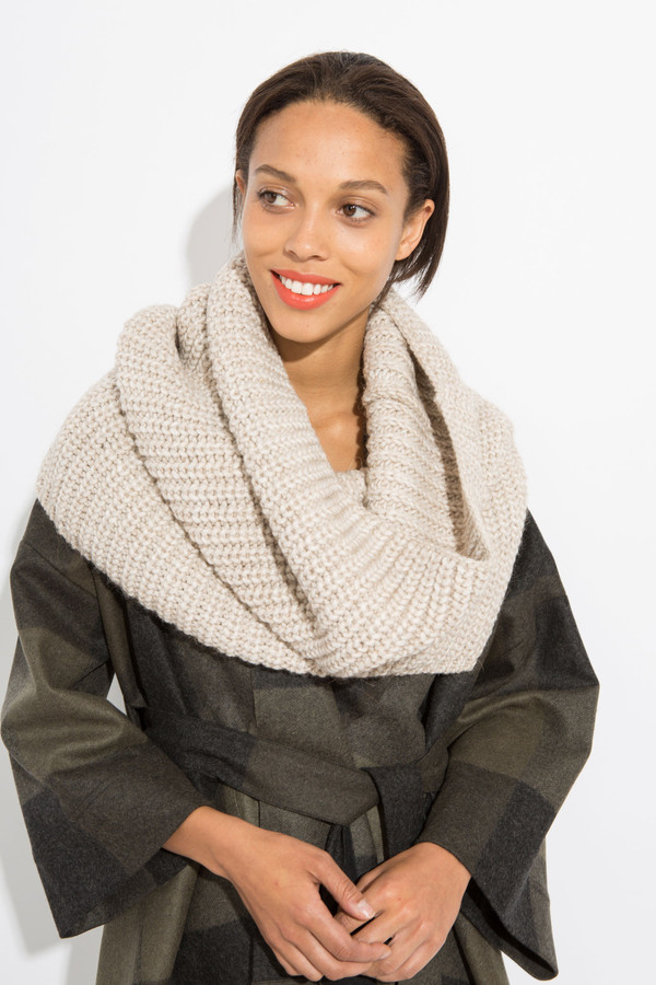 SCHAI Vita Snood - Oatmeal SCHAI Vita Snood - Oatmeal