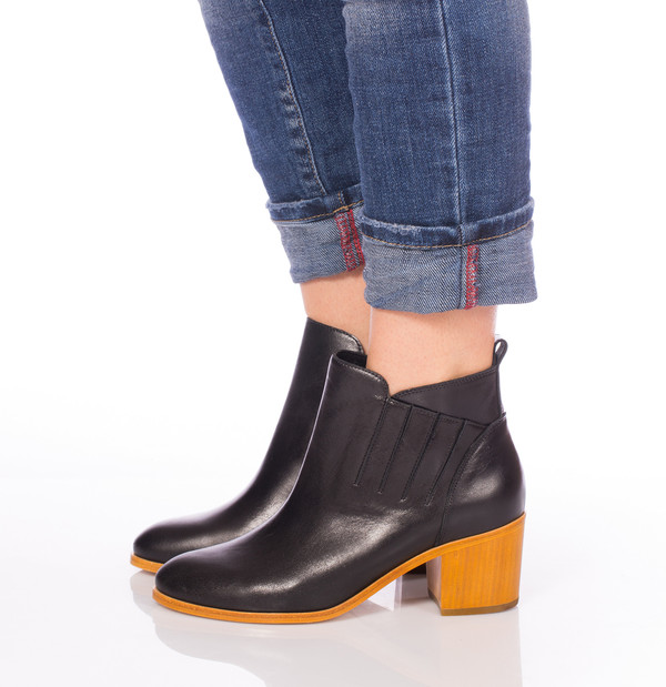 Charlotte Stone Kari Charlotte Stone Kari