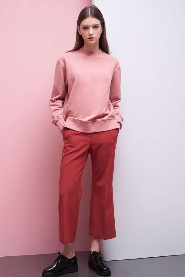 LOOKAST Basic Sweatshirt- Pink LOOKAST Basic Sweatshirt- Pink