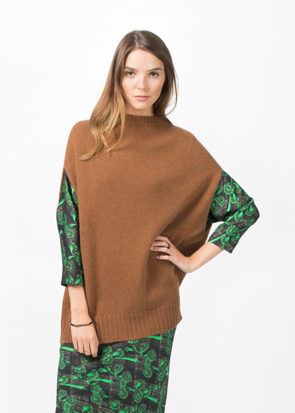 Laura Urbinati Cashmere Sleeveless Sweater Laura Urbinati Cashmere Sleeveless Sweater