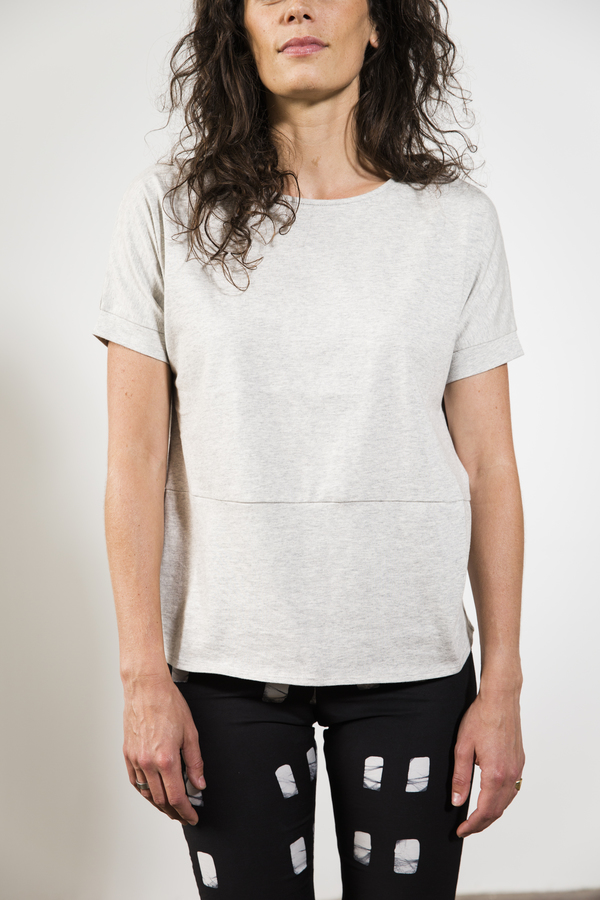 Elk PLEAT BACK TEE Elk PLEAT BACK TEE