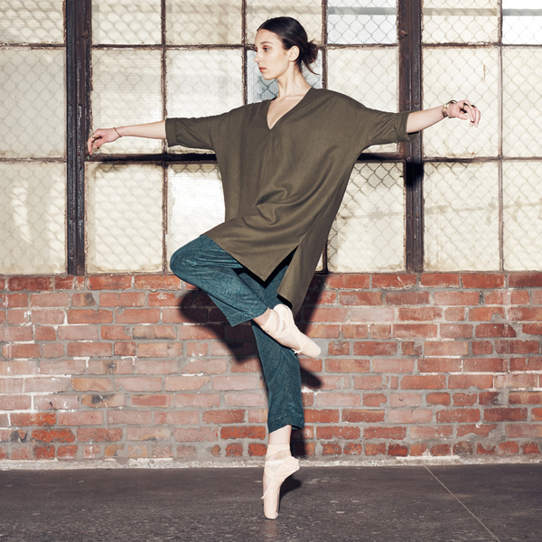 Ali Golden RAW SILK KIMONO TUNIC - BLACK Ali Golden RAW SILK KIMONO TUNIC - BLACK