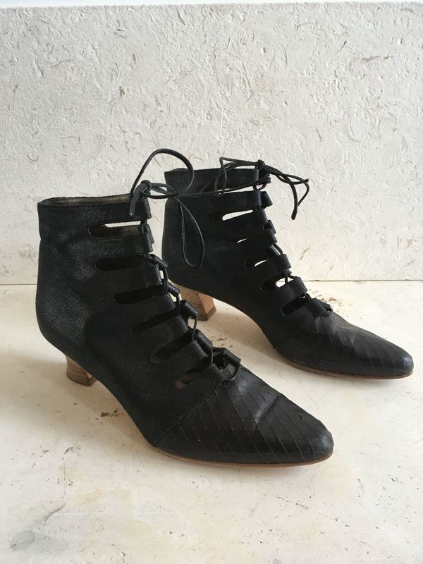 The Shudio Vintage Black Lace up Boots (Sz 9B) The Shudio Vintage Black Lace up Boots (Sz 9B)