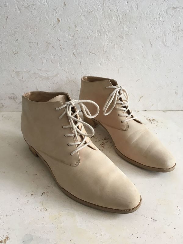 The Shudio Vintage Natural Leather Lace up Ankle Boots (Sz 8.5) The Shudio Vintage Natural Leather Lace up Ankle Boots (Sz 8.5)